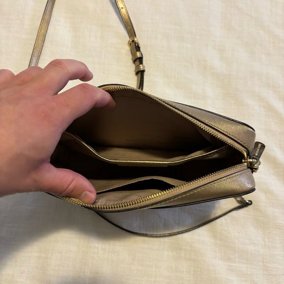 Michael Kors Gold Jet Set Crossbody Purse - Picture 4 of 7